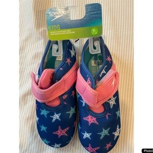 Speedo Kids Water Shoes Size xl 11-12 -NWT